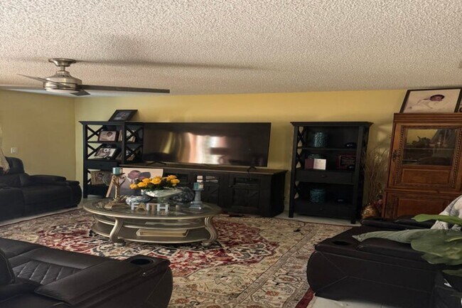 Photo - 8230 9th Ct