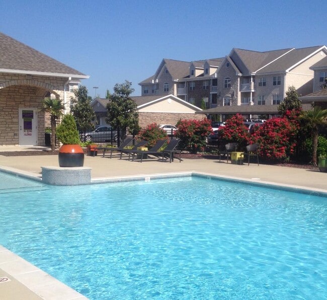 Swimming Pool - The Pointe! at Hot Springs