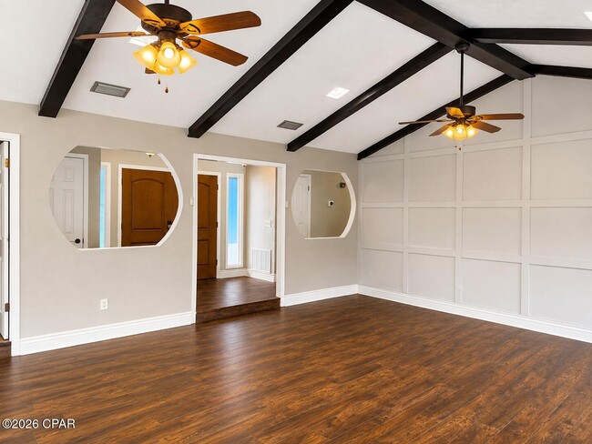 Photo - 3015 Longwood Cir