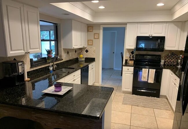 Photo - 115 Mimosa Dr