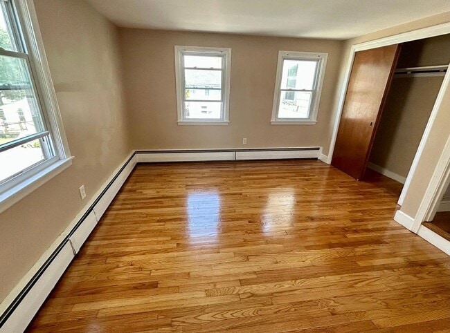 Photo - 146 Main St Unit 2