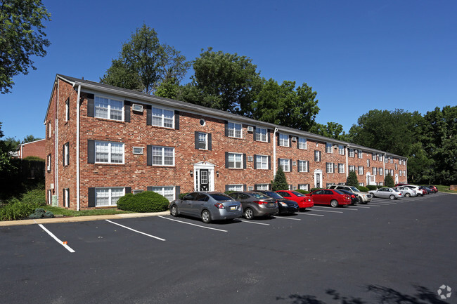 Audubon Manor - Audubon Manor Apartments