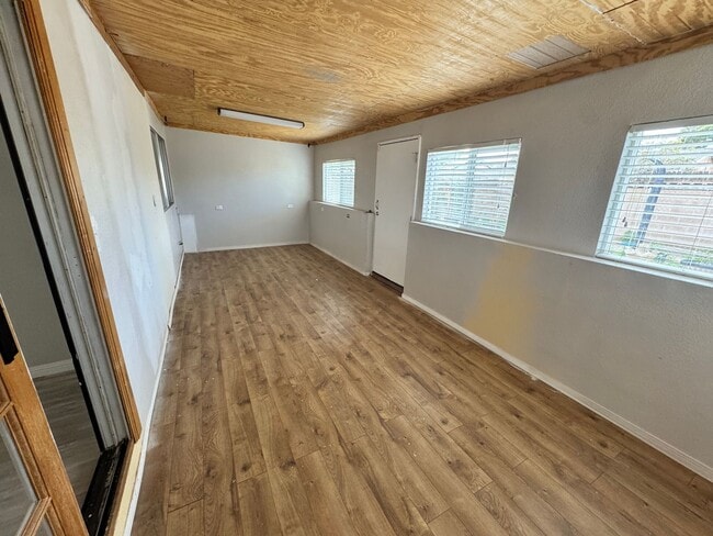 Photo - Beautifully renovated 3-bedroom, 2-bathroom