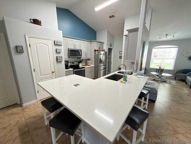 116 Compass Rose Dr