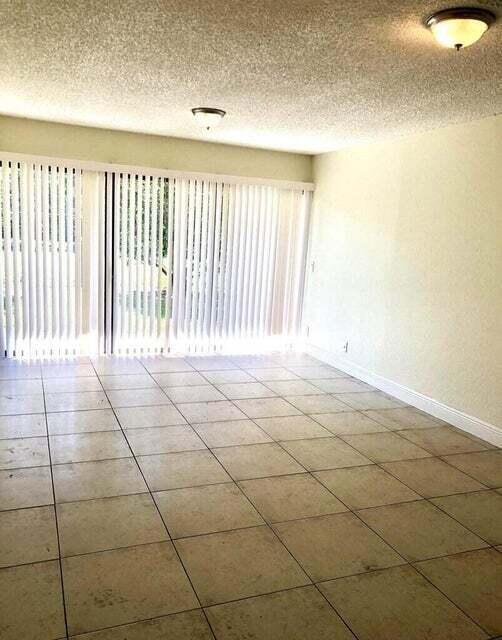 Photo - 1581 Windorah Way Unidad C