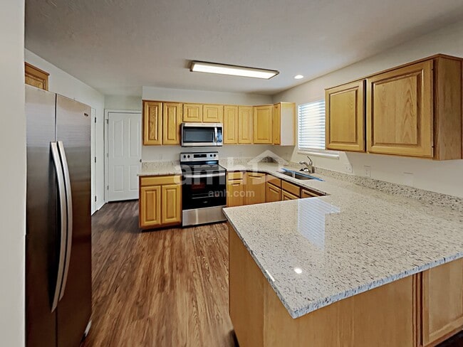 Photo - 1470 S 1525 W