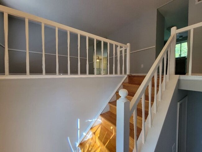 Photo - 3307 Piney Grove...Split Level...Avail NOW!!!