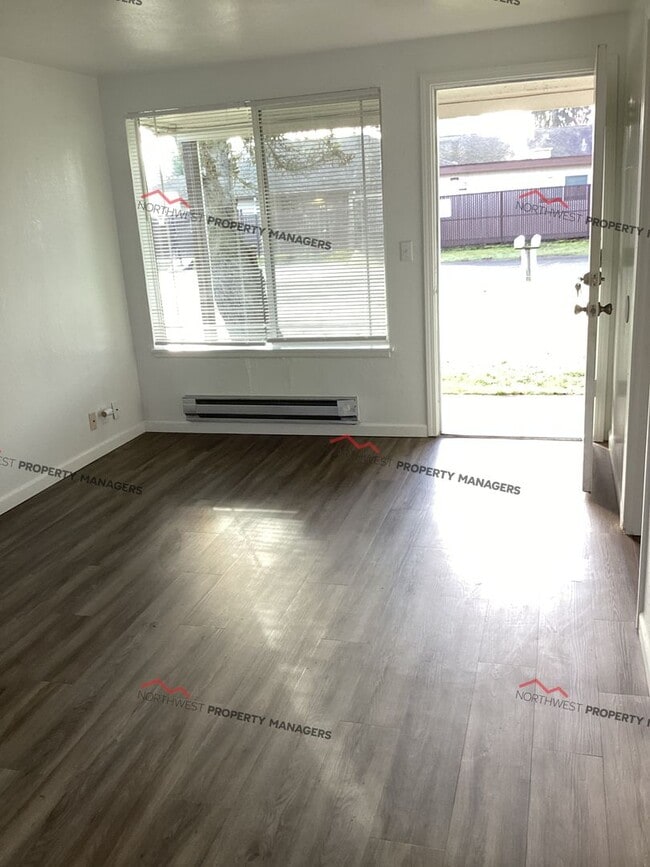 Photo - R72A Unidad 8407