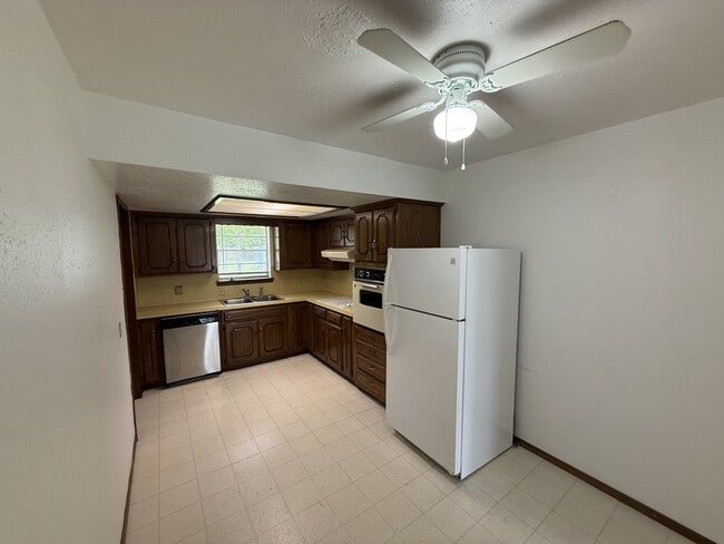 Photo - 424 N Hillcrest Ave