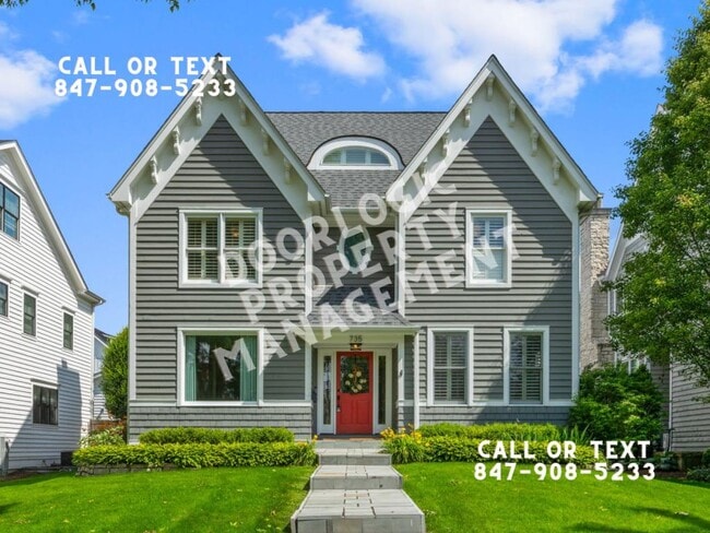 Photo - 735 W 8th St