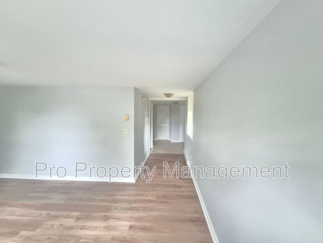 Photo - 14 Edgewood Rd