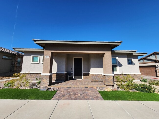 Building Photo - Guard-Gated Cadence 55+ Community | 2 Bed | Single Story Home