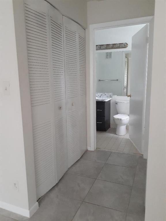 Photo - 911 Lyons Rd Unit 2-207