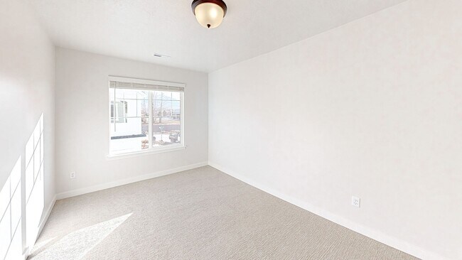 Photo - Newer Unit in the Spanish Fork Juniper ridge Townhomes