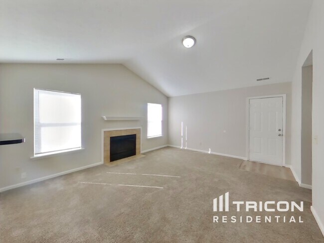 Photo - 625 Eastpointe Dr