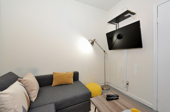 Photo - 478 9th Ave Unidad ID1323904P