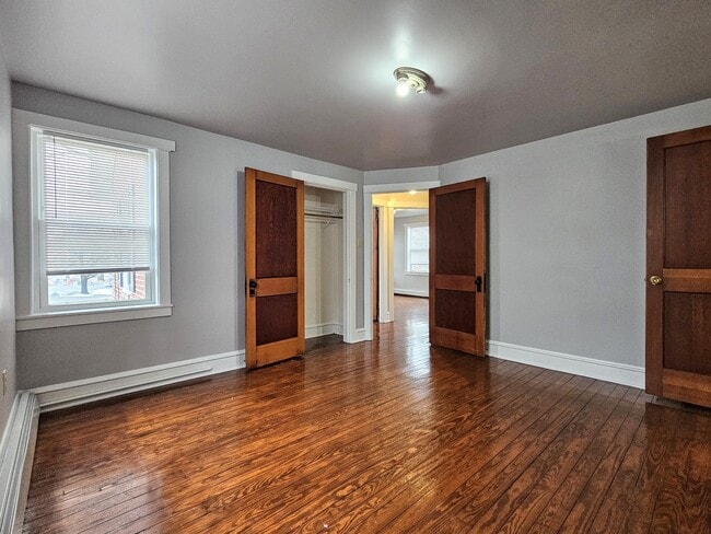 Photo - 32 N Farmersville Rd