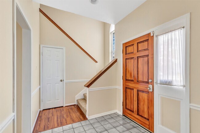 Photo - 8406 Vistadale Dr