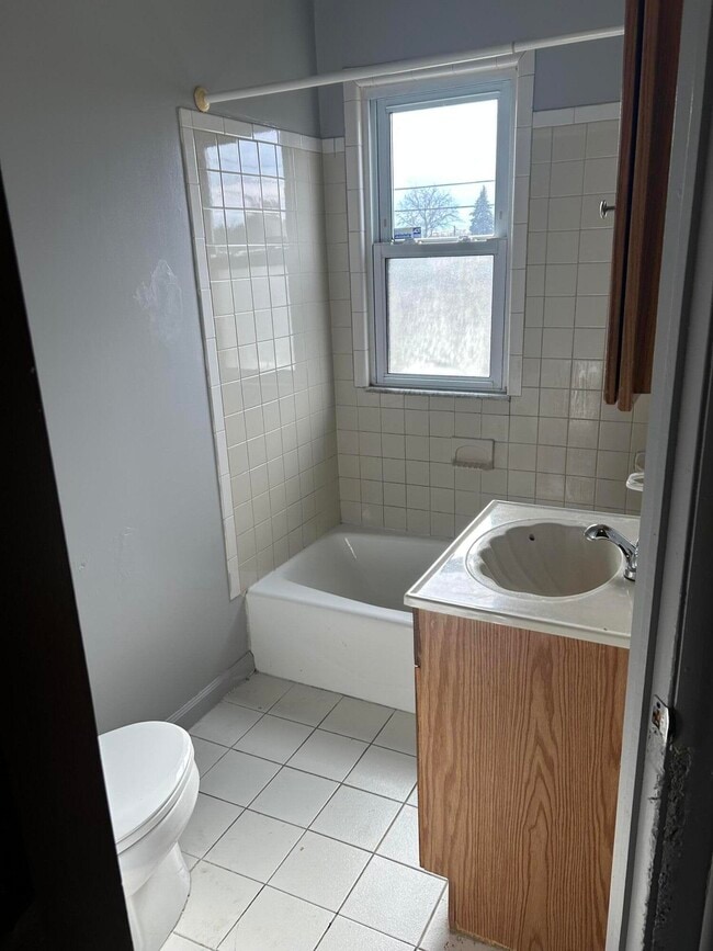 Photo - 40 E Glenwood Ave