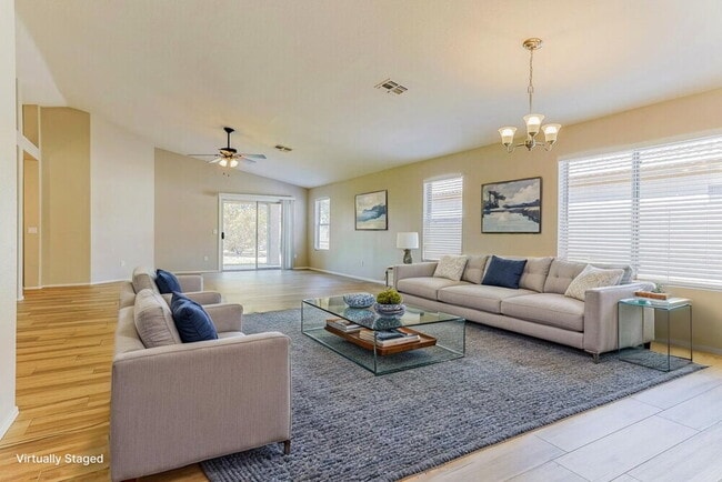 Photo - 510 N Danyell Dr