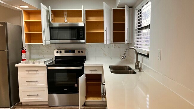 Photo - 5305 Bayside Dr