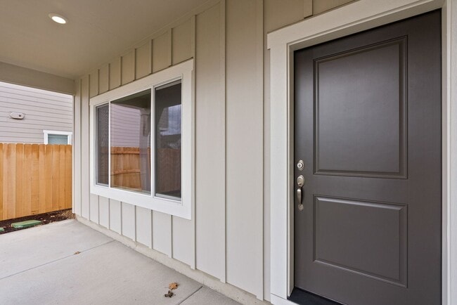 Photo - 4 bedroom home in desirable neighborhood