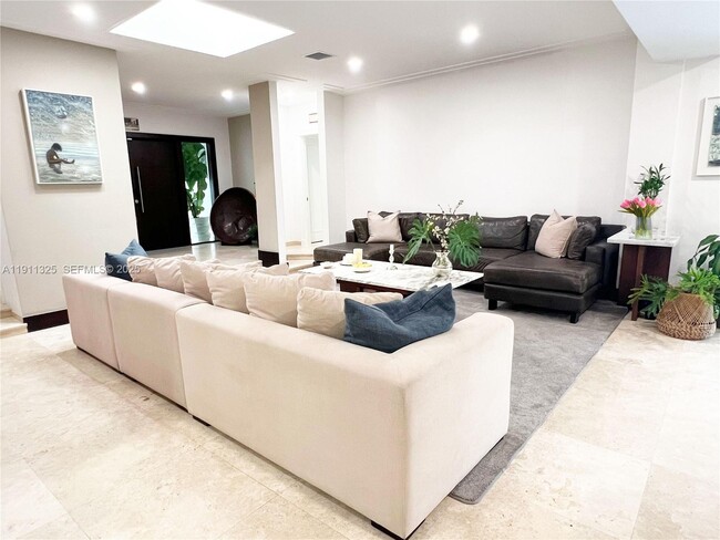 Photo - 247 Shore Dr S