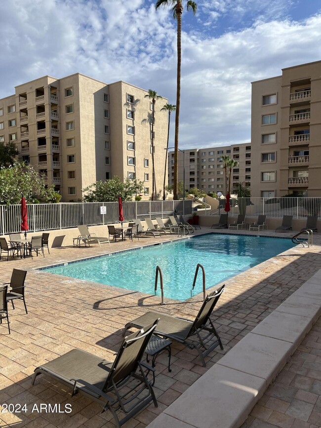 Photo - 7940 E Camelback Rd Apartamento Unidad 404