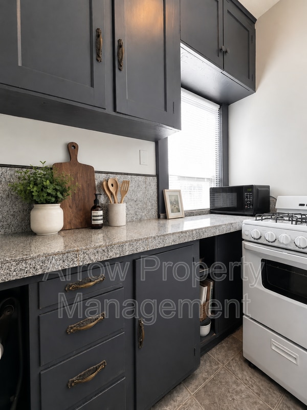 Photo - 1414 C St Unit 5