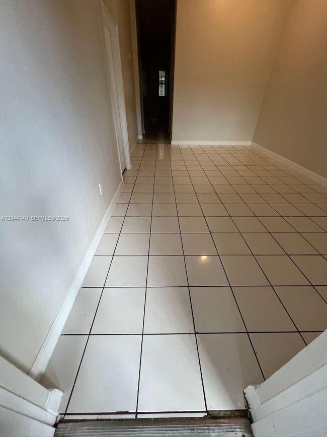 Photo - 1661 SE 28th St Unit 202