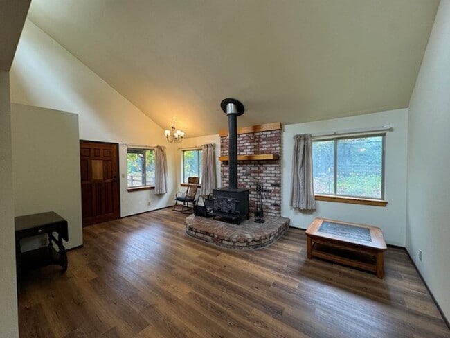 Photo - 2437 Ridgewood Dr Unit 2437 Ridgewood DR
