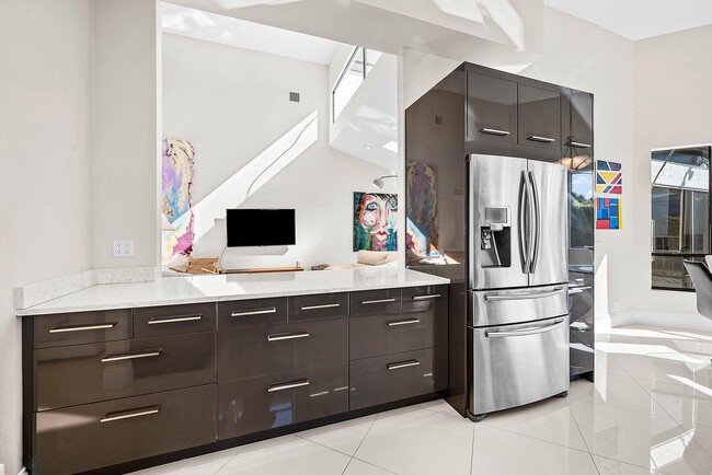 Photo - 5312 Steeplechase