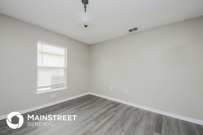 Photo - 17401 Silver Creek Ct