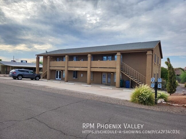 Building Photo - 5777 S Jacaranda Rd Unit C