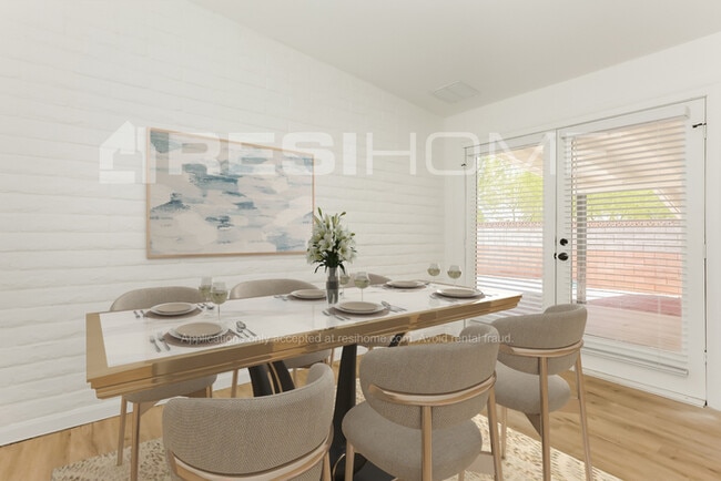 Photo - 1314 E Del Rio Dr