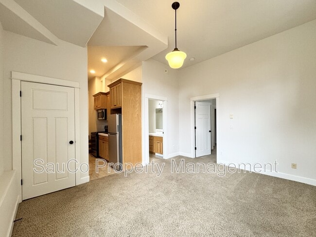 Photo - 3340 SW 12th Ave Unit B - 1