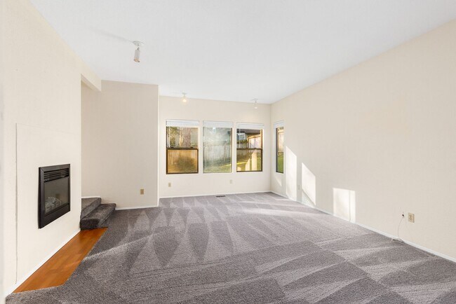 17633 NE 88th Pl