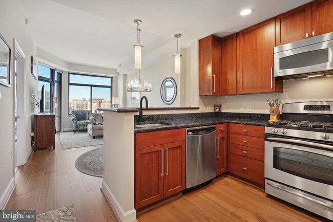 Building Photo - 3600 S Glebe Rd Unit 1115W
