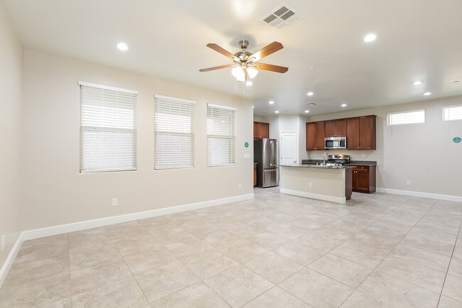 Photo - 10115 Mayflower Bay Ave