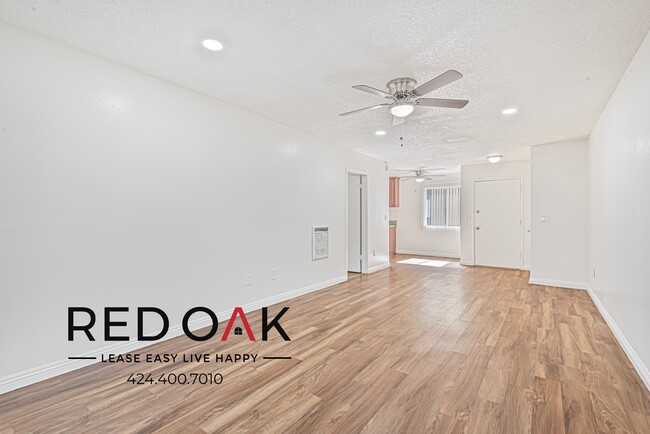 Building Photo - 587 N Dudley St Unit 33 Rental
