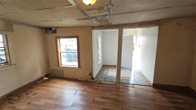 Photo - 6502 W Montgomery Rd