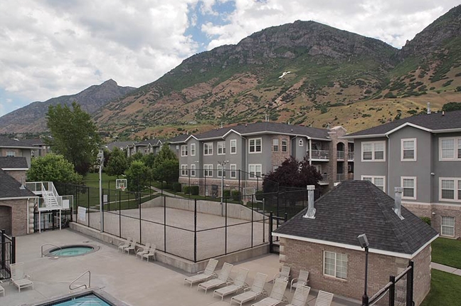Photo - Belmont Condominiums -BYU Student Housing