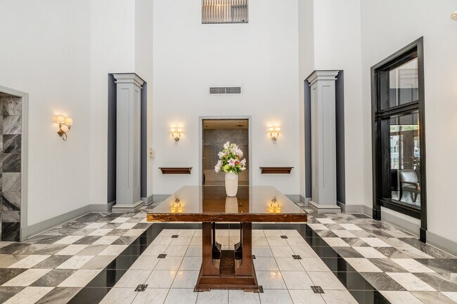 Photo - 70 W Huron St Unit 2210