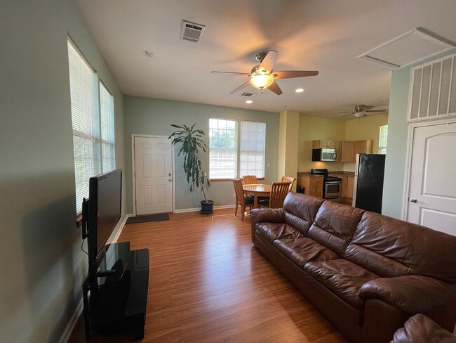 Photo - Josephine Unit Josephine Street Apartment
