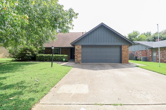 Building Photo - 3 Bed | 2 Bath | South Tulsa Rental