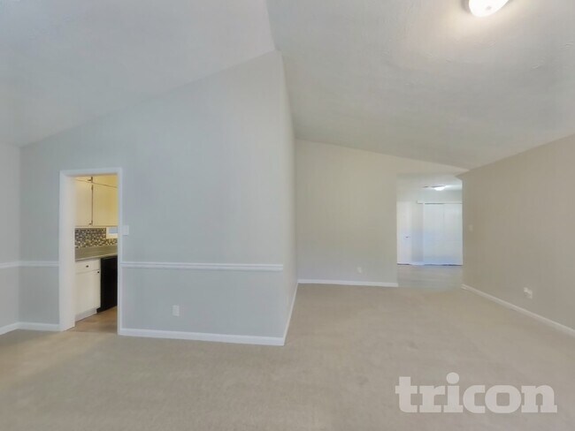 Photo - 718 Post Rd Ln