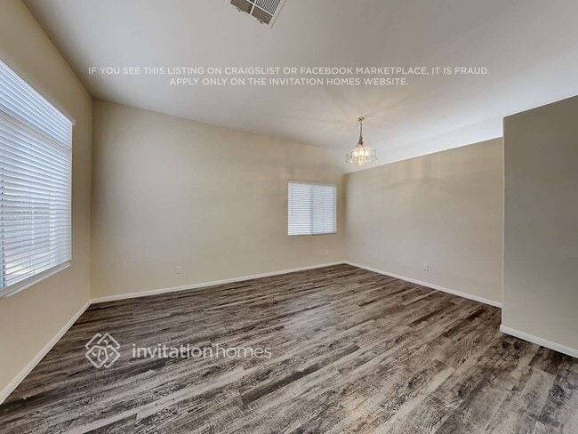 Photo - 2043 Babylon Mill St