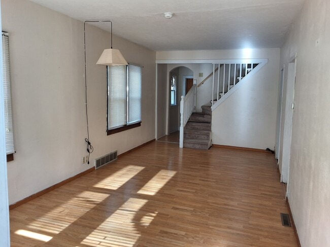 Photo - 1103 Market St