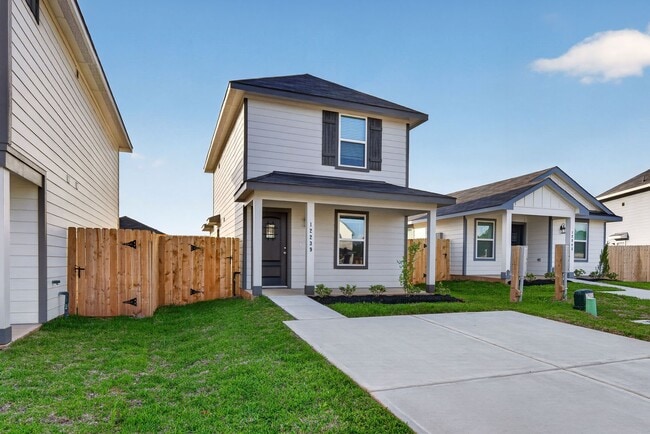 Building Photo - 12239 Shield Crest Ct