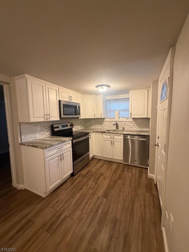 40 King St Unit A